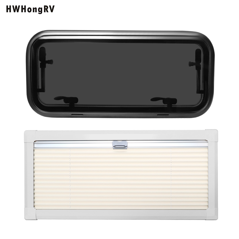 Боковое вентиляционное окно автодома. Акриловый материал с защитной шторкой. Сетку для защиты от насекомых можно установить с фиксированным углом открытия. Модифицированное окно.